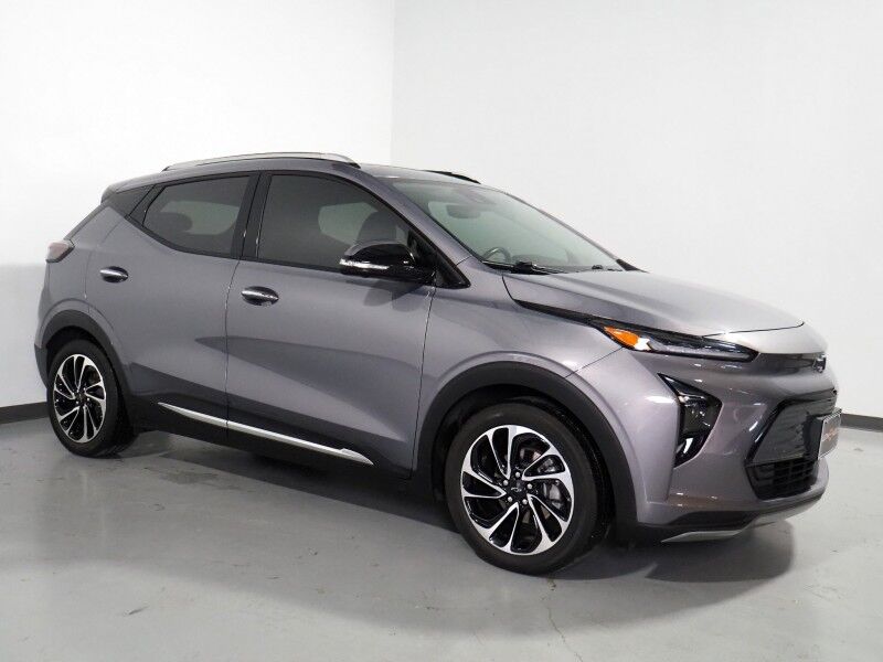 2022 Chevrolet Bolt EUV Premier *PANORAMA MOONROOF, NAVIGATION, ADAPTIVE CRUISE, SAFETY ALERTS, 360 VIEW CAMERAS, 10.2 INCH COLOR TOUCHSCREEN, LEATHER, CLIMATE SEATS, HEATED STEERING, REMOTE START, BOSE, WIRELESS CHARGING, APPLE CARPLAY Round Rock TX