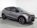 2022 Chevrolet Bolt EUV Premier *PANORAMA MOONROOF, NAVIGATION, ADAPTIVE CRUISE, SAFETY ALERTS, 360 VIEW CAMERAS, 10.2 INCH COLOR TOUCHSCREEN, LEATHER, CLIMATE SEATS, HEATED STEERING, REMOTE START, BOSE, WIRELESS CHARGING, APPLE CARPLAY