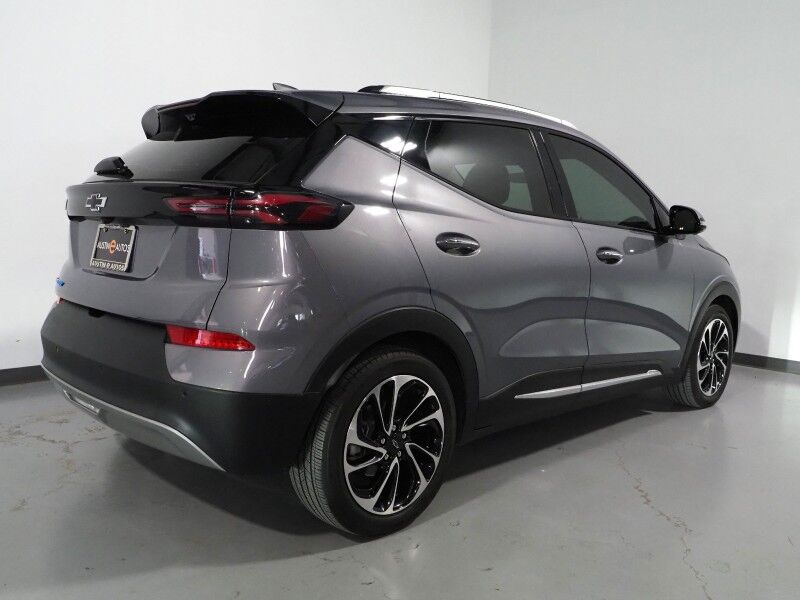 2022 Chevrolet Bolt EUV Premier *PANORAMA MOONROOF, NAVIGATION, ADAPTIVE CRUISE, SAFETY ALERTS, 360 VIEW CAMERAS, 10.2 INCH COLOR TOUCHSCREEN, LEATHER, CLIMATE SEATS, HEATED STEERING, REMOTE START, BOSE, WIRELESS CHARGING, APPLE CARPLAY Round Rock TX