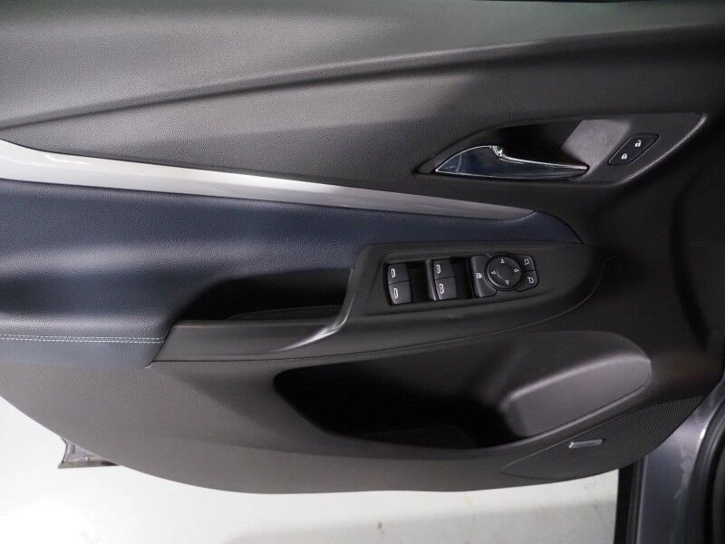 2022 Chevrolet Bolt EUV Premier *PANORAMA MOONROOF, NAVIGATION, ADAPTIVE CRUISE, SAFETY ALERTS, 360 VIEW CAMERAS, 10.2 INCH COLOR TOUCHSCREEN, LEATHER, CLIMATE SEATS, HEATED STEERING, REMOTE START, BOSE, WIRELESS CHARGING, APPLE CARPLAY Round Rock TX