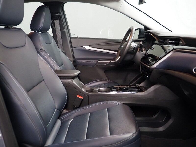 2022 Chevrolet Bolt EUV Premier *PANORAMA MOONROOF, NAVIGATION, ADAPTIVE CRUISE, SAFETY ALERTS, 360 VIEW CAMERAS, 10.2 INCH COLOR TOUCHSCREEN, LEATHER, CLIMATE SEATS, HEATED STEERING, REMOTE START, BOSE, WIRELESS CHARGING, APPLE CARPLAY Round Rock TX