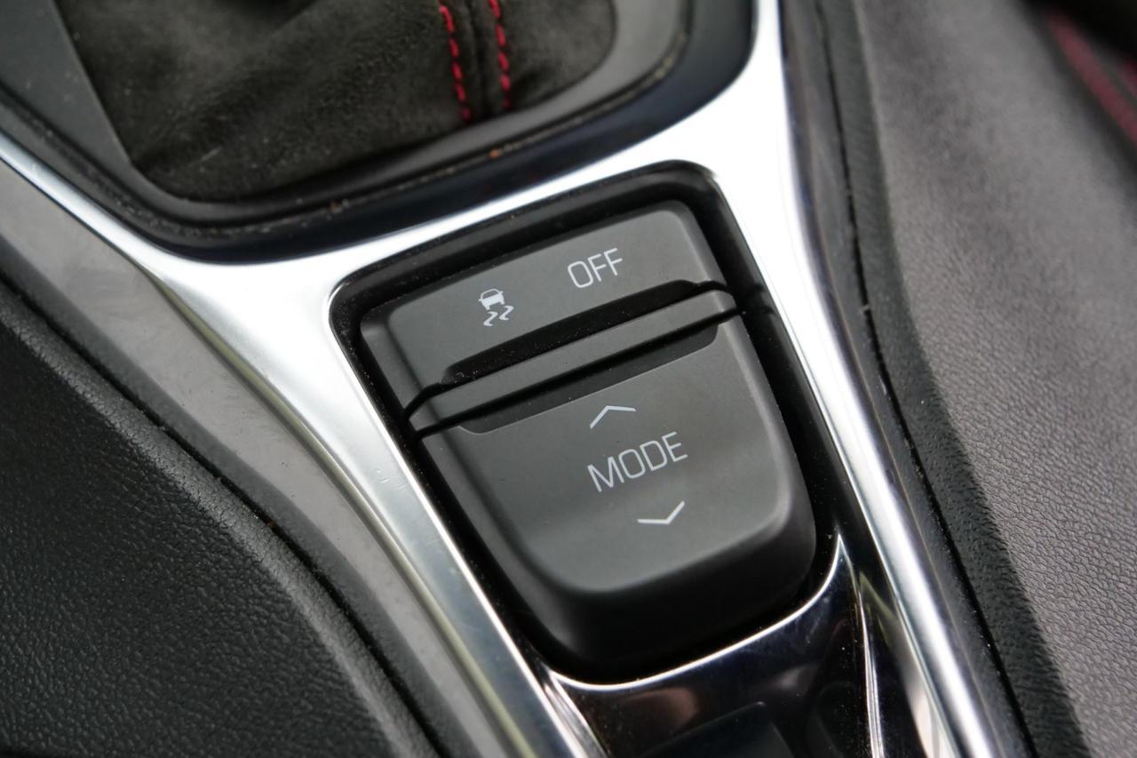 2022 Chevrolet Camaro ZL1 / Magnuson Supercharger / 6.2L Supercharged V8! Lincolnton NC