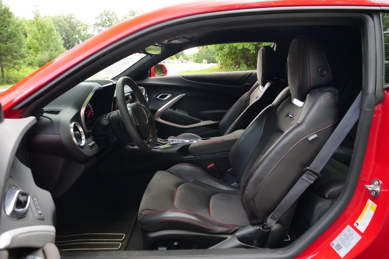 2022 Chevrolet Camaro ZL1 / Magnuson Supercharger / 6.2L Supercharged V8! Lincolnton NC