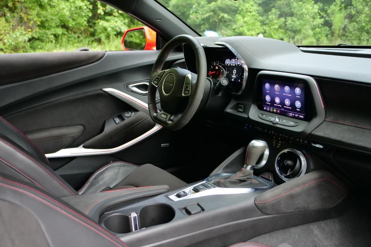 2022 Chevrolet Camaro ZL1 - Photo 26