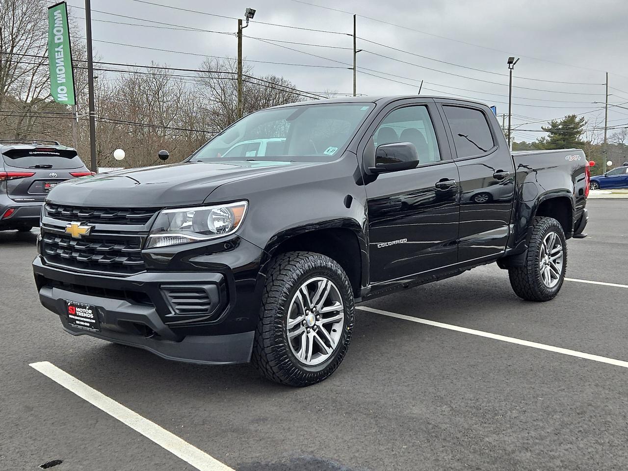 2022 Chevrolet Colorado 4WD Crew Cab Short Box WT