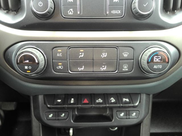 2022 Chevrolet Colorado 4WD Crew Cab Short Box Z71 Plano TX