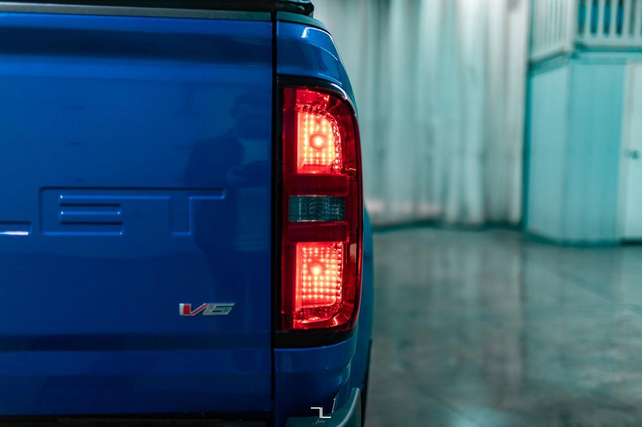 2022 Chevrolet Colorado 4x4 Crew Cab Z71 Leather Nav BCam Red Deer AB