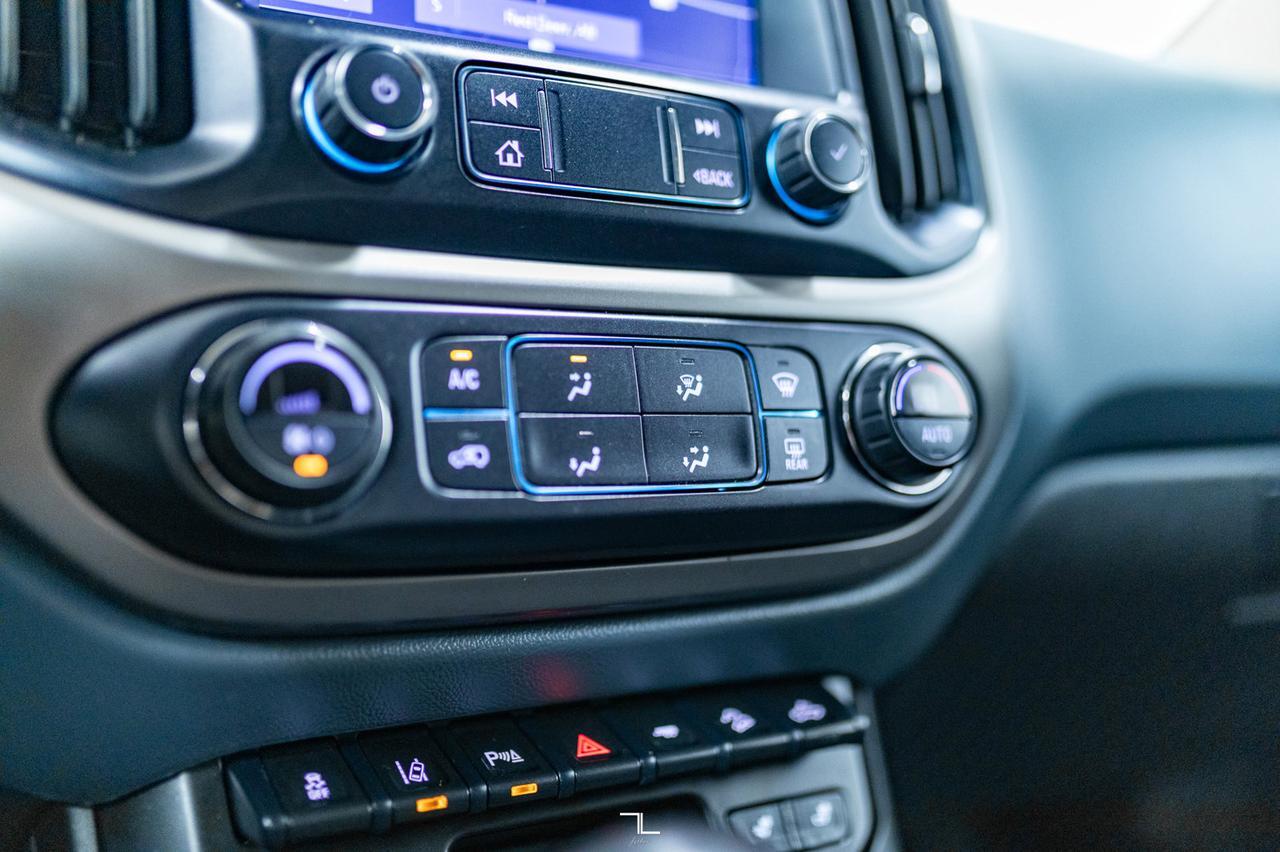 2022 Chevrolet Colorado 4x4 Crew Cab Z71 Leather Nav BCam Red Deer AB