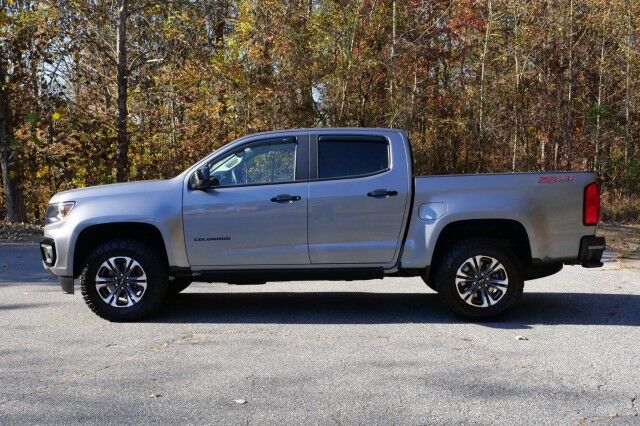 2022 Chevrolet Colorado Z71 4X4 / Heated Seats / Wireless Charging! High Point NC
