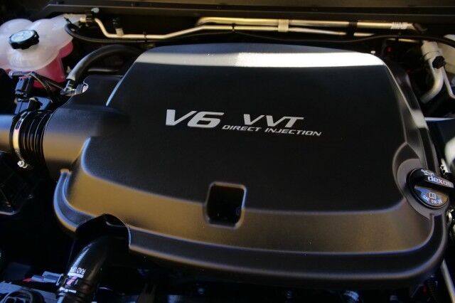 2022 Chevrolet Colorado Z71 4X4 / Heated Seats / Wireless Charging! High Point NC