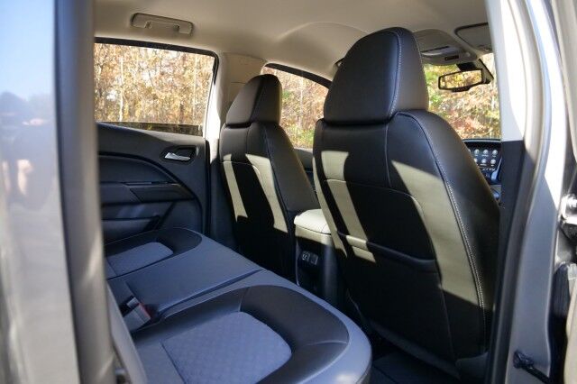 2022 Chevrolet Colorado Z71 4X4 / Heated Seats / Wireless Charging! High Point NC