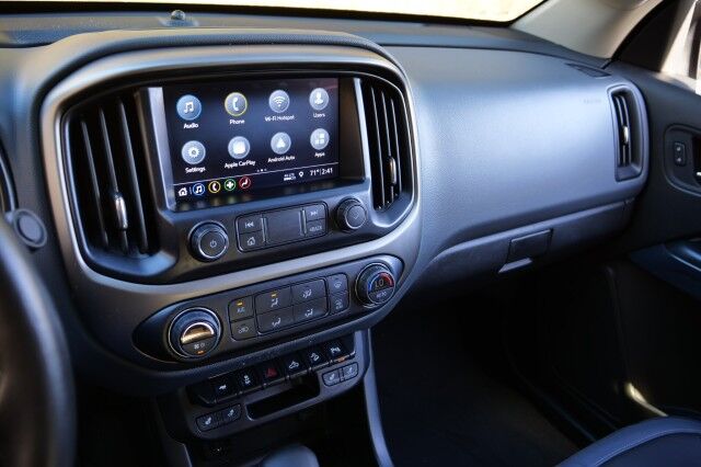 2022 Chevrolet Colorado Z71 4X4 / Heated Seats / Wireless Charging! High Point NC