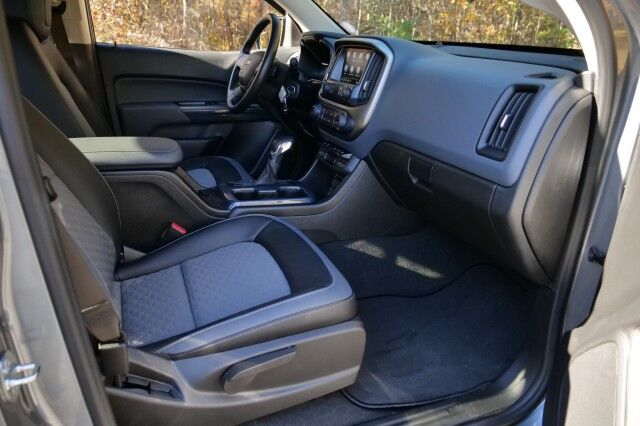 2022 Chevrolet Colorado Z71 4X4 / Heated Seats / Wireless Charging! High Point NC