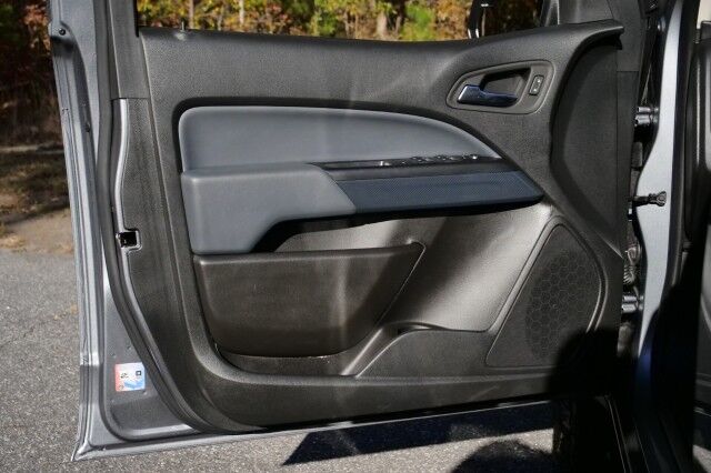 2022 Chevrolet Colorado Z71 4X4 / Heated Seats / Wireless Charging! High Point NC