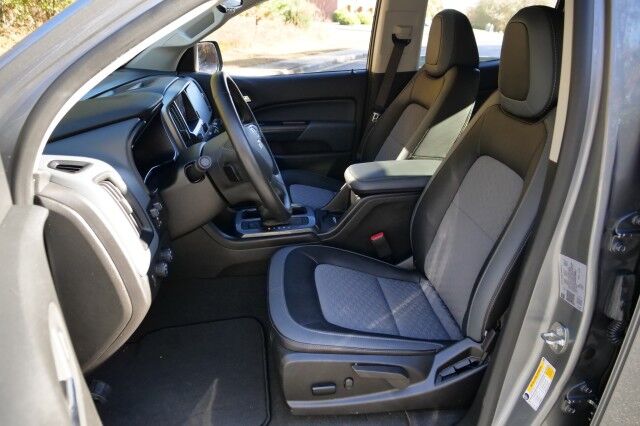 2022 Chevrolet Colorado Z71 4X4 / Heated Seats / Wireless Charging! High Point NC