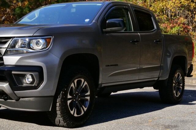 2022 Chevrolet Colorado Z71 4X4 / Heated Seats / Wireless Charging! High Point NC