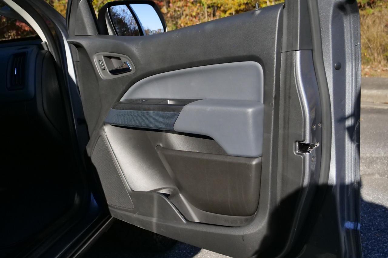 2022 Chevrolet Colorado Z71 4X4 / Heated Seats / Wireless Charging! Lincolnton NC