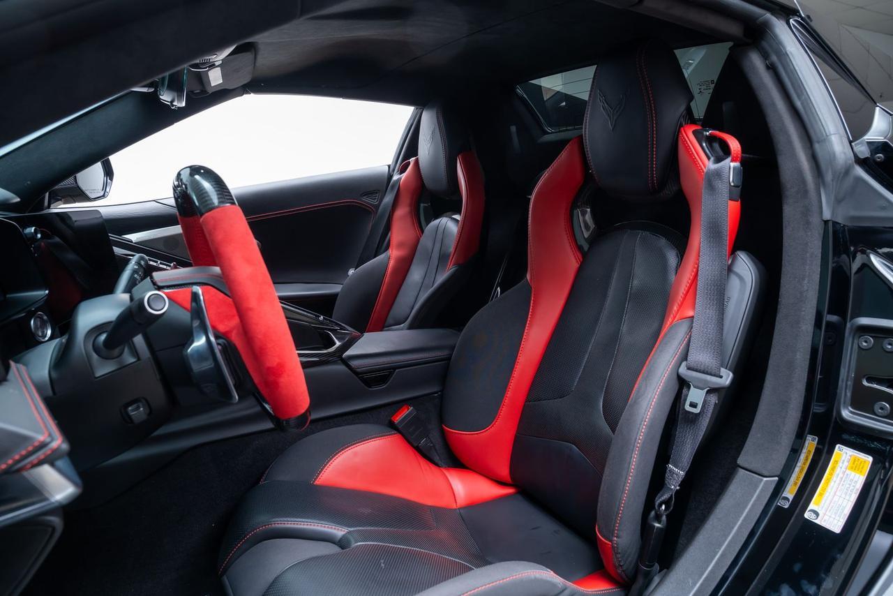 2022 Chevrolet Corvette Stingray 3LT Z51 Performance Package Carbon Fiber Interior Portland OR