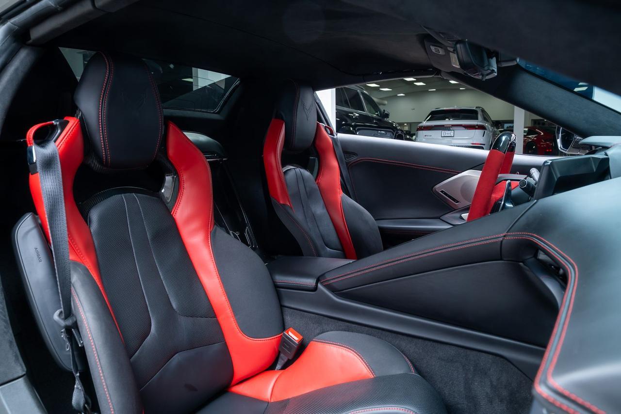 2022 Chevrolet Corvette Stingray 3LT Z51 Performance Package Carbon Fiber Interior Portland OR