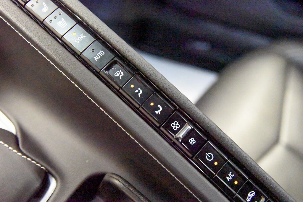 2022 Chevrolet Corvette Stingray Akron