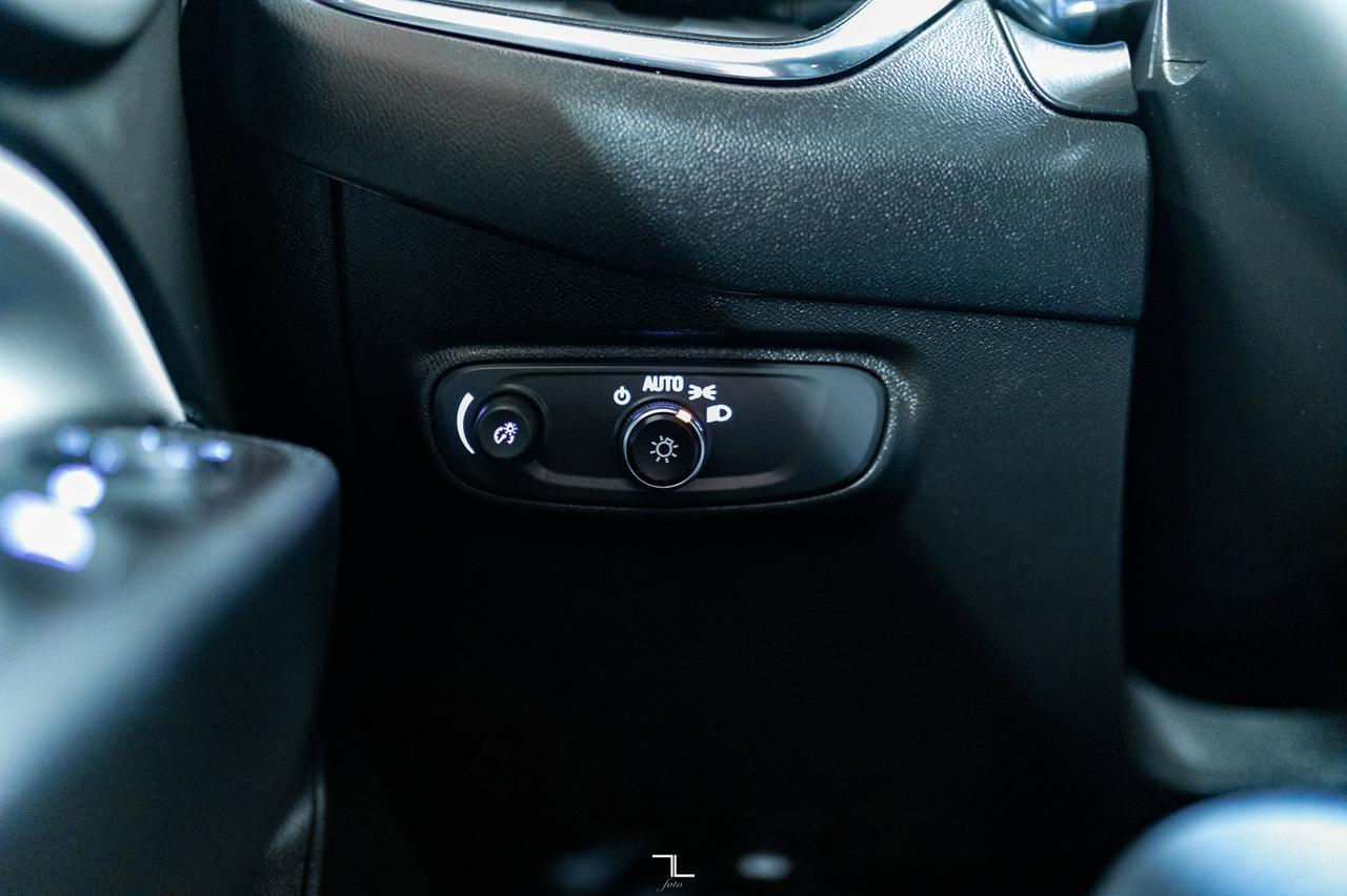 2022 Chevrolet Equinox AWD LS PSeat BCam Red Deer AB