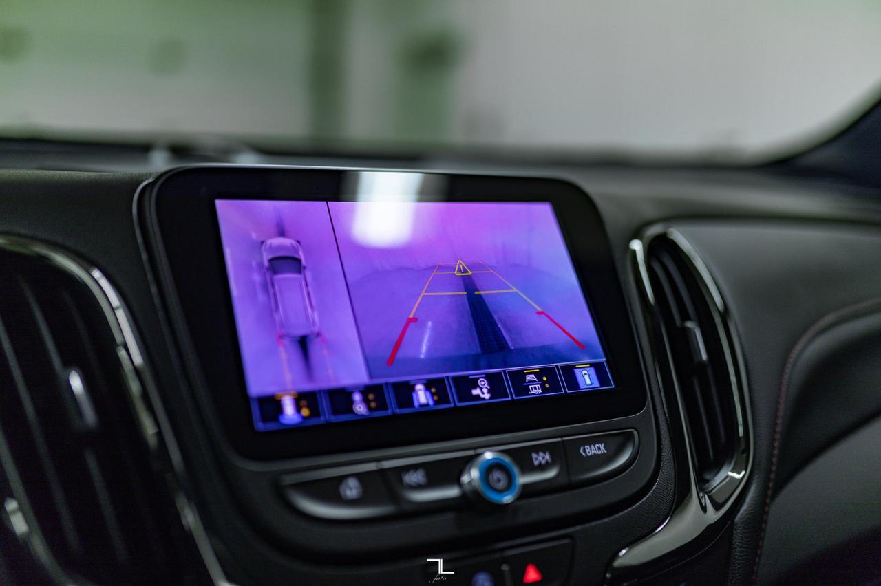 2022 Chevrolet Equinox AWD RS Leather Roof Nav BCam Red Deer AB