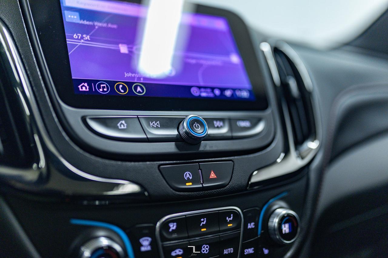 2022 Chevrolet Equinox AWD RS Leather Roof Nav BCam Red Deer AB