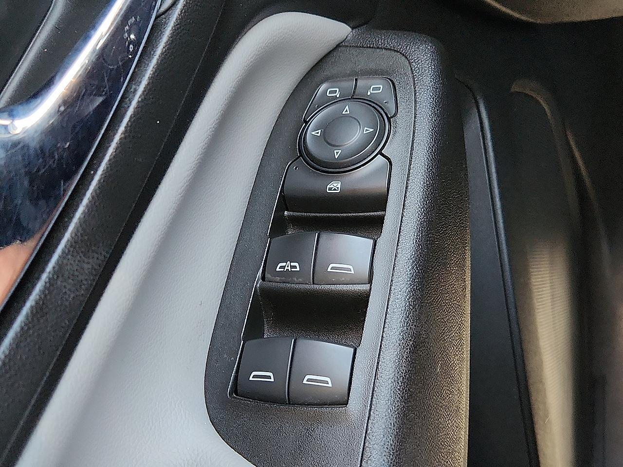 2022 Chevrolet Equinox FWD 1FL Lubbock TX