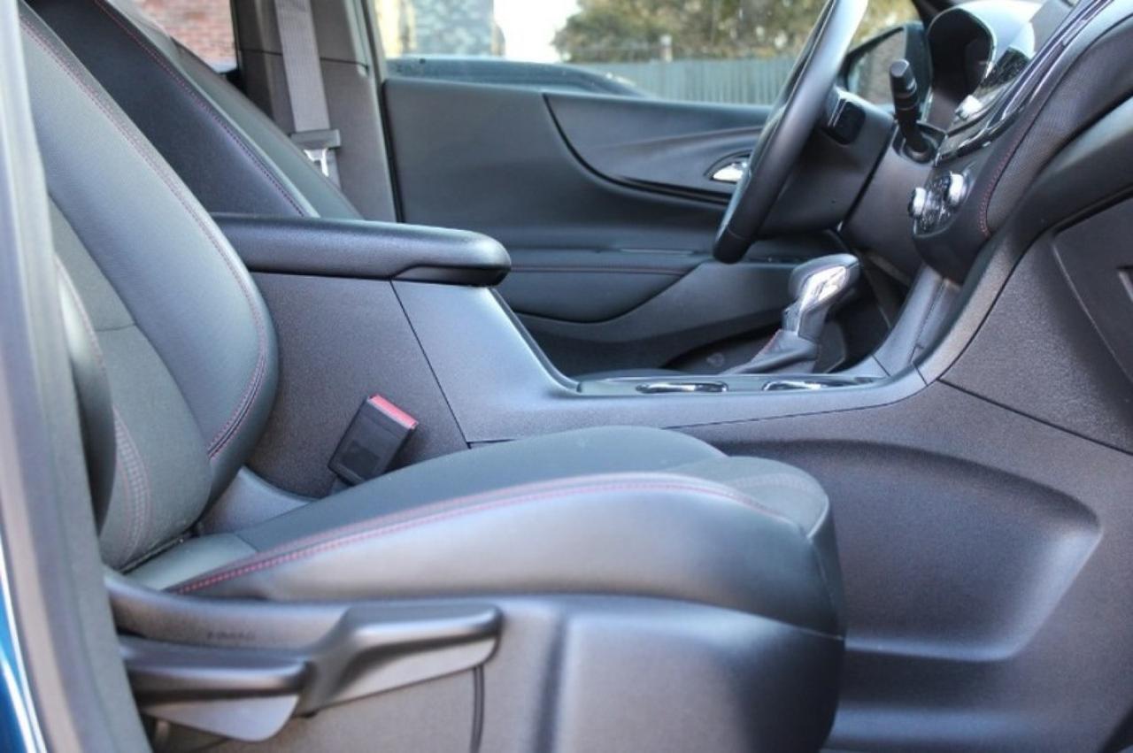 2022 Chevrolet Equinox FWD 4dr RS Yonkers NY