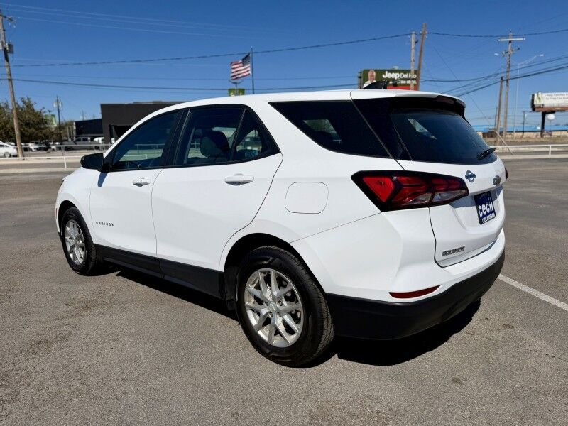 2022 Chevrolet Equinox LS