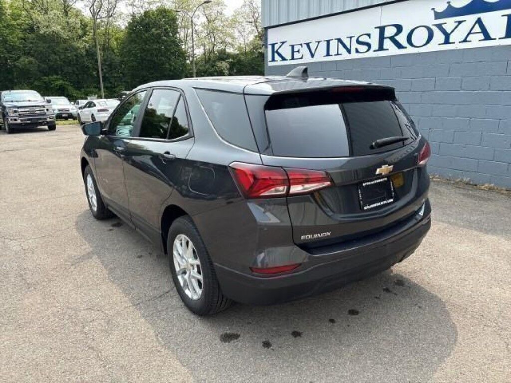 2022 Chevrolet Equinox LS Owego NY