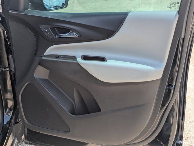 2022 Chevrolet Equinox LS Castroville TX