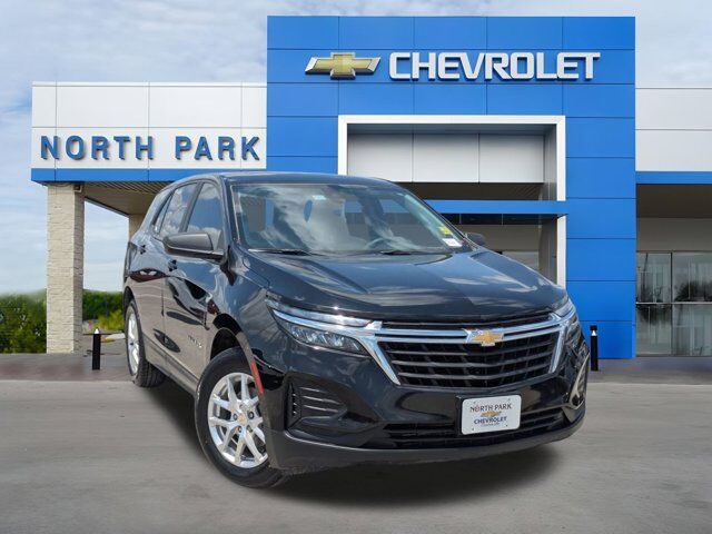 2022 Chevrolet Equinox LS Castroville TX