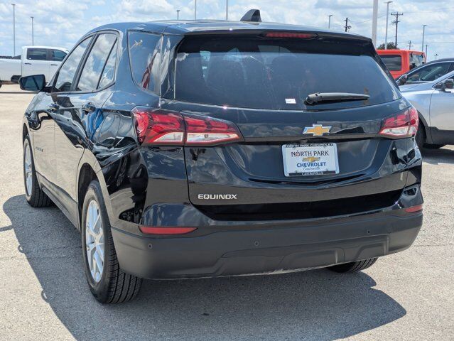 2022 Chevrolet Equinox LS Castroville TX