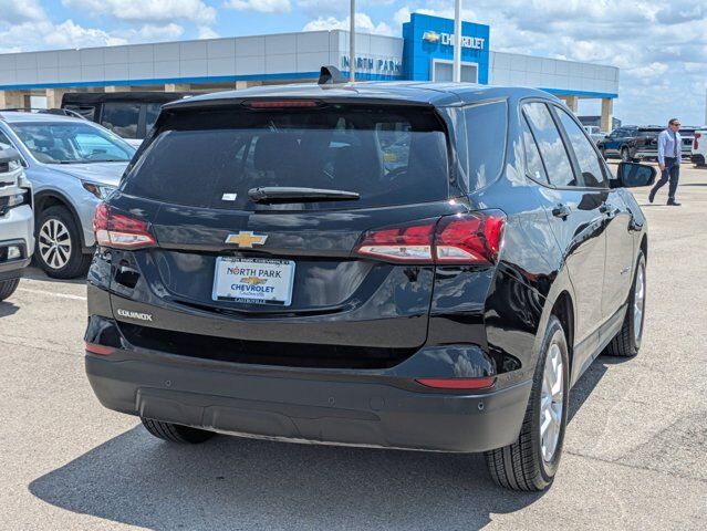 2022 Chevrolet Equinox LS Castroville TX