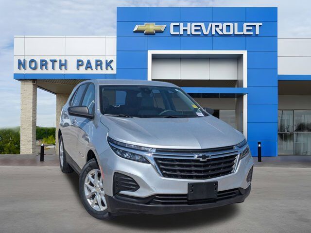 2022 Chevrolet Equinox LS Castroville TX