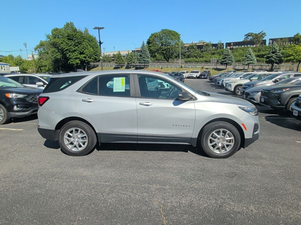 2022 Chevrolet Equinox LS Worcester MA