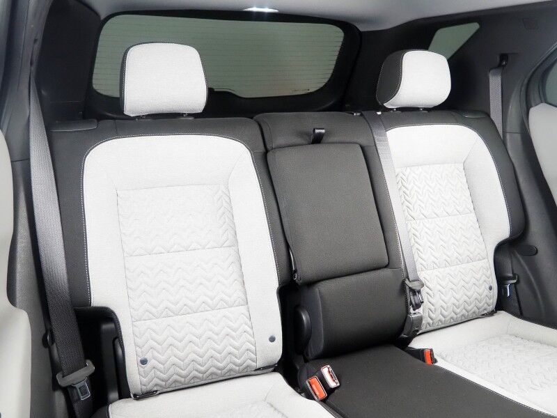 2022 Chevrolet Equinox LT *CONFIDENCE & CONVENIENCE PKG, SAFETY ALERTS, BACKUP-CAMERA, COLOR TOUCHSCREEN, KEYLESS ENTRY, REMOTE START, POWER LIFTGATE, ALLOY WHEELS, LED HEADLIGHTS, ANDROID & APPLE Round Rock TX