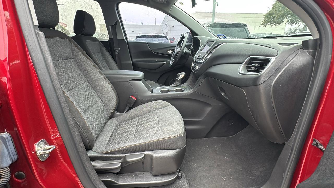2022 Chevrolet Equinox LT  Selma TX