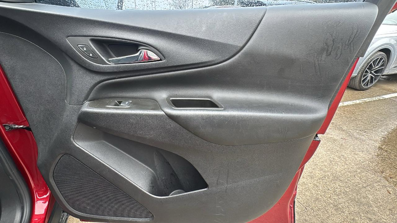 2022 Chevrolet Equinox LT  Selma TX