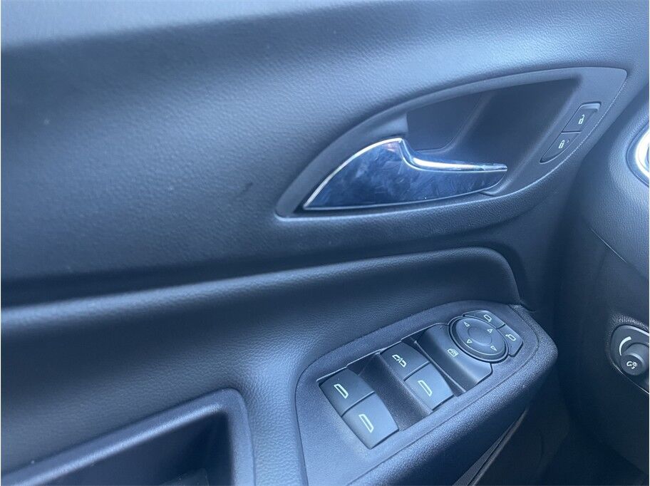 2022 Chevrolet Equinox LT Sport Utility 4D Port Orchard WA