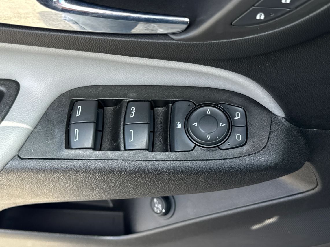 2022 Chevrolet Equinox LT Sport Utility 4D