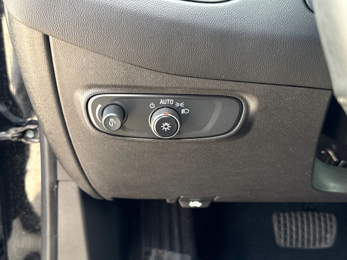 2022 Chevrolet Equinox LT Sport Utility 4D