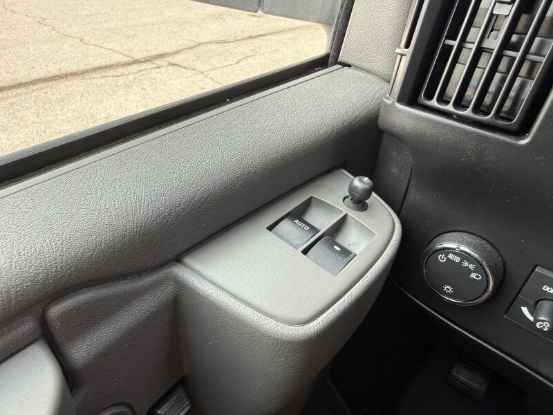 2022 Chevrolet Express 2500 Cargo Van 6.6L V8 75k mi's Collinsville OK