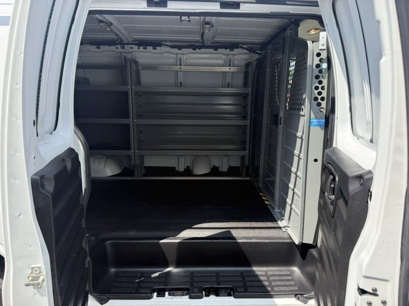 2022 Chevrolet Express 2500 Cargo Van 6.6L V8 75k mi's Collinsville OK