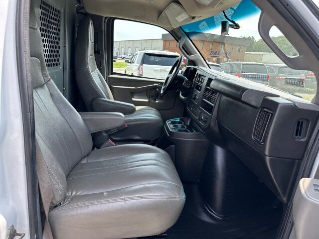 2022 Chevrolet Express 2500 Cargo Van w/ Ladder Rack & Bin Package Ashland VA