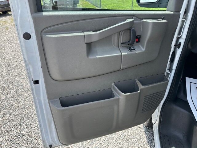 2022 Chevrolet Express 2500 Cargo Van w/ Ladder Rack & Bin Package Ashland VA