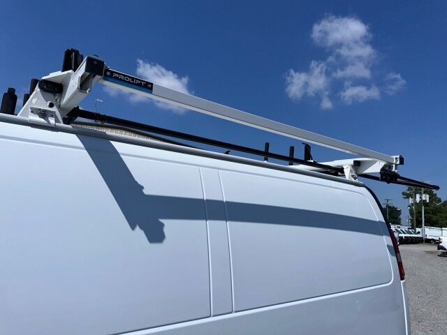 2022 Chevrolet Express 2500 Cargo Van w/ Ladder Rack & Bin Pkg Ashland VA