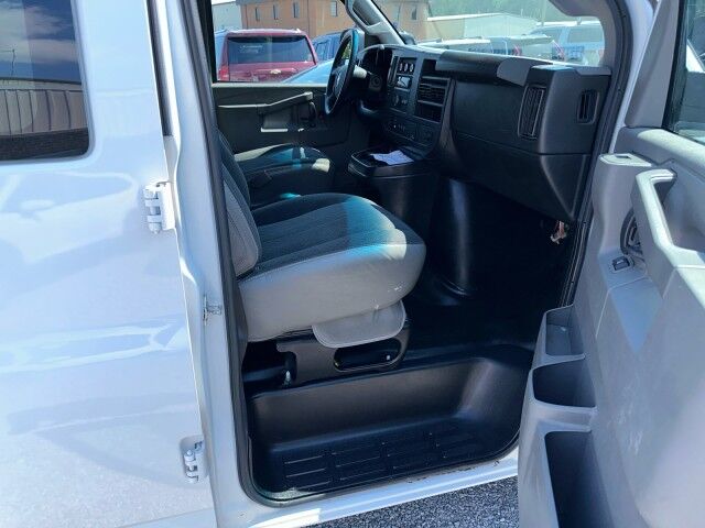 2022 Chevrolet Express 2500 Cargo Van w/ Ladder Rack & Bin Pkg Ashland VA