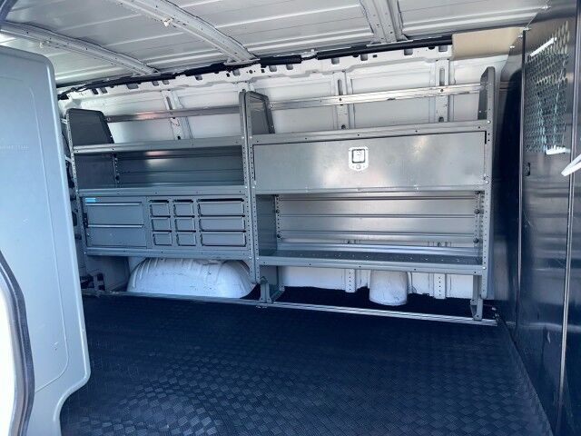 2022 Chevrolet Express 2500 Cargo Van w/ Ladder Rack & Bin Pkg Ashland VA